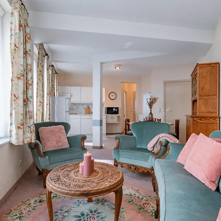 דירה Cosy At Walking Distance From The Beach