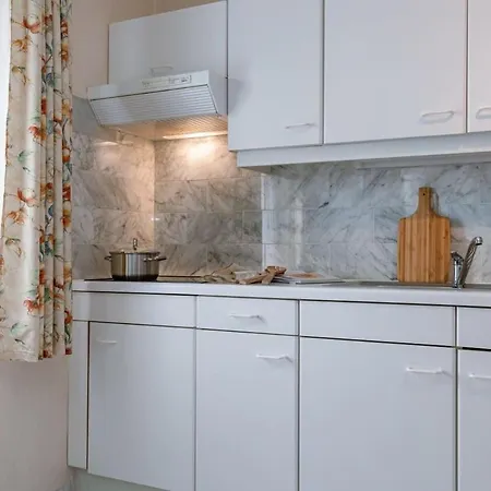 דירה Cosy At Walking Distance From The Beach *